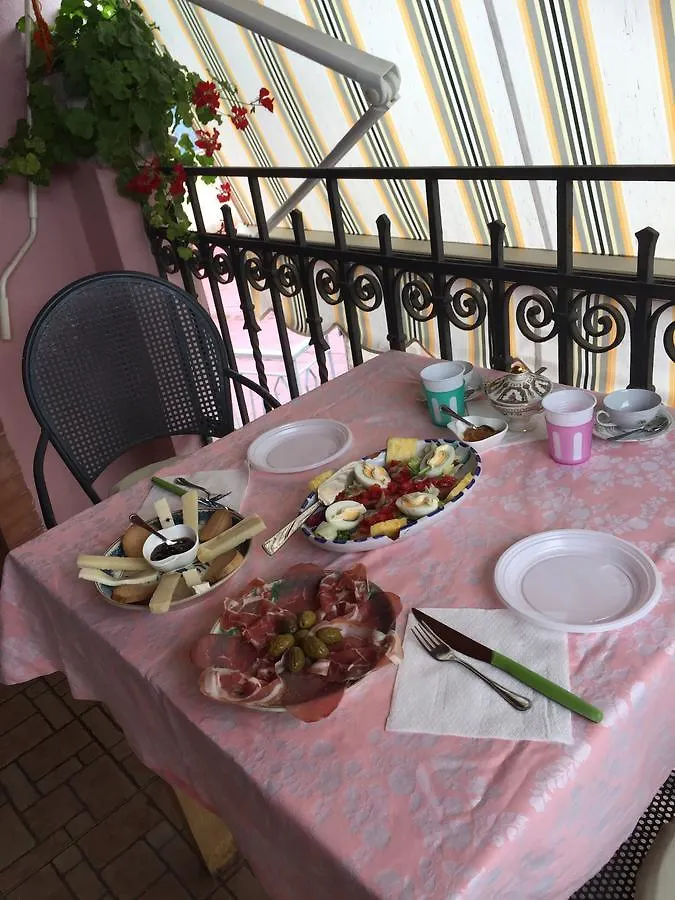 Casa Lina Bouganville